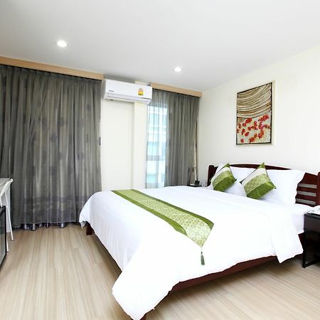 Icheck Inn Sukhumvit 22 Бангкок Екстер'єр фото