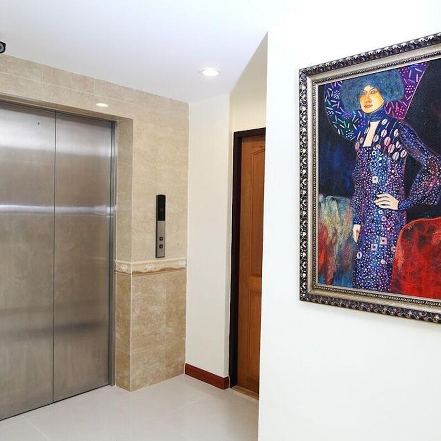 Icheck Inn Sukhumvit 22 Бангкок Екстер'єр фото
