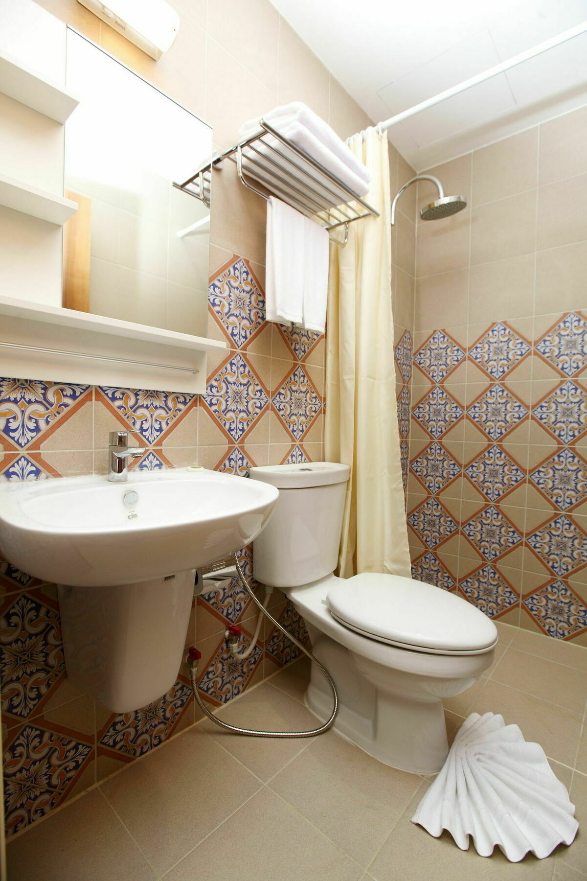 Icheck Inn Sukhumvit 22 Бангкок Екстер'єр фото