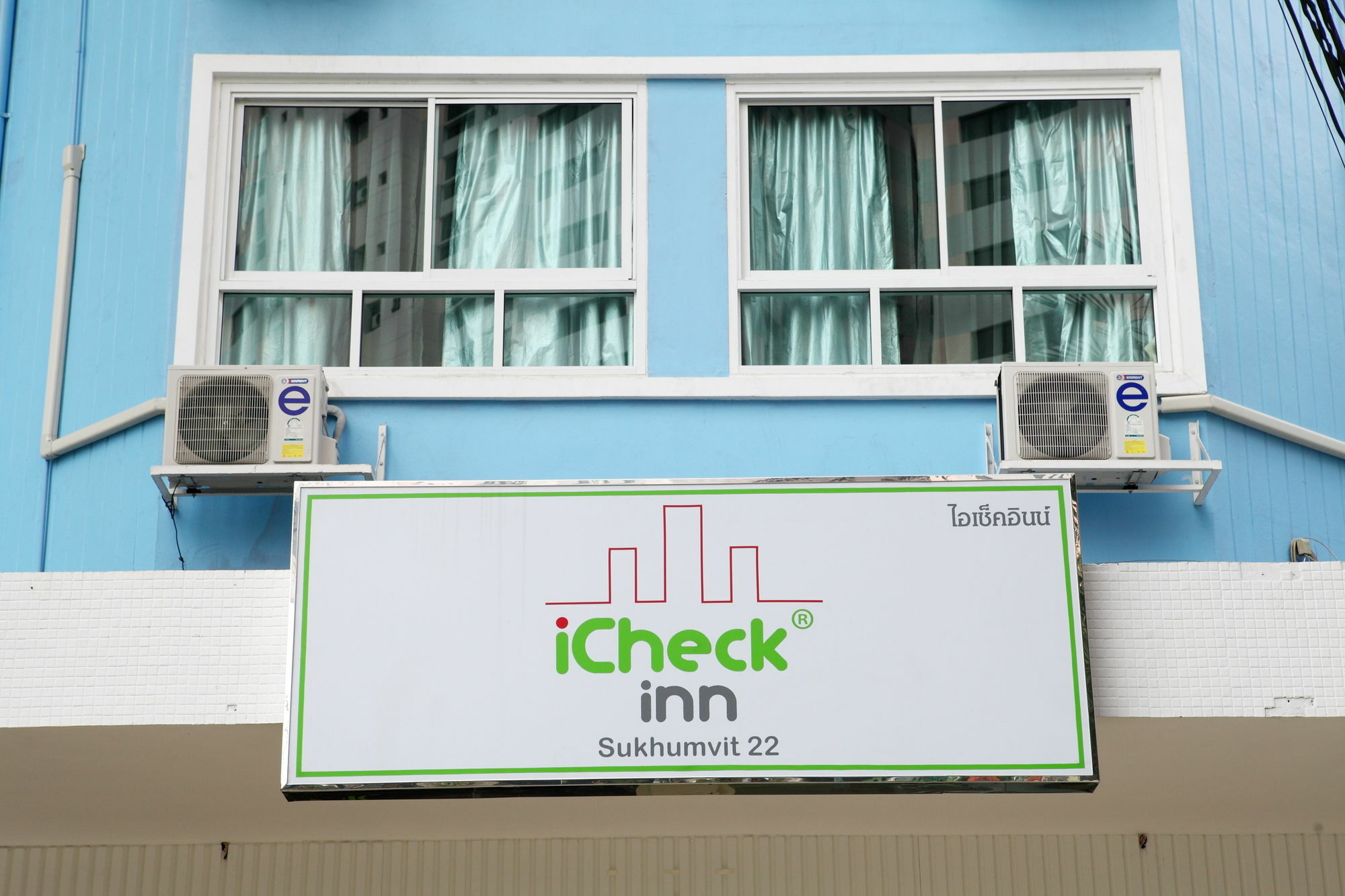 Icheck Inn Sukhumvit 22 Бангкок Екстер'єр фото