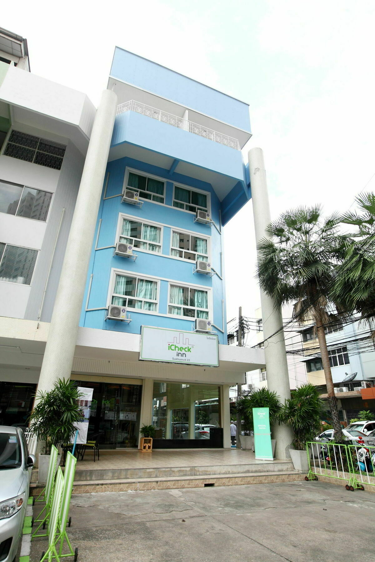 Icheck Inn Sukhumvit 22 Бангкок Екстер'єр фото