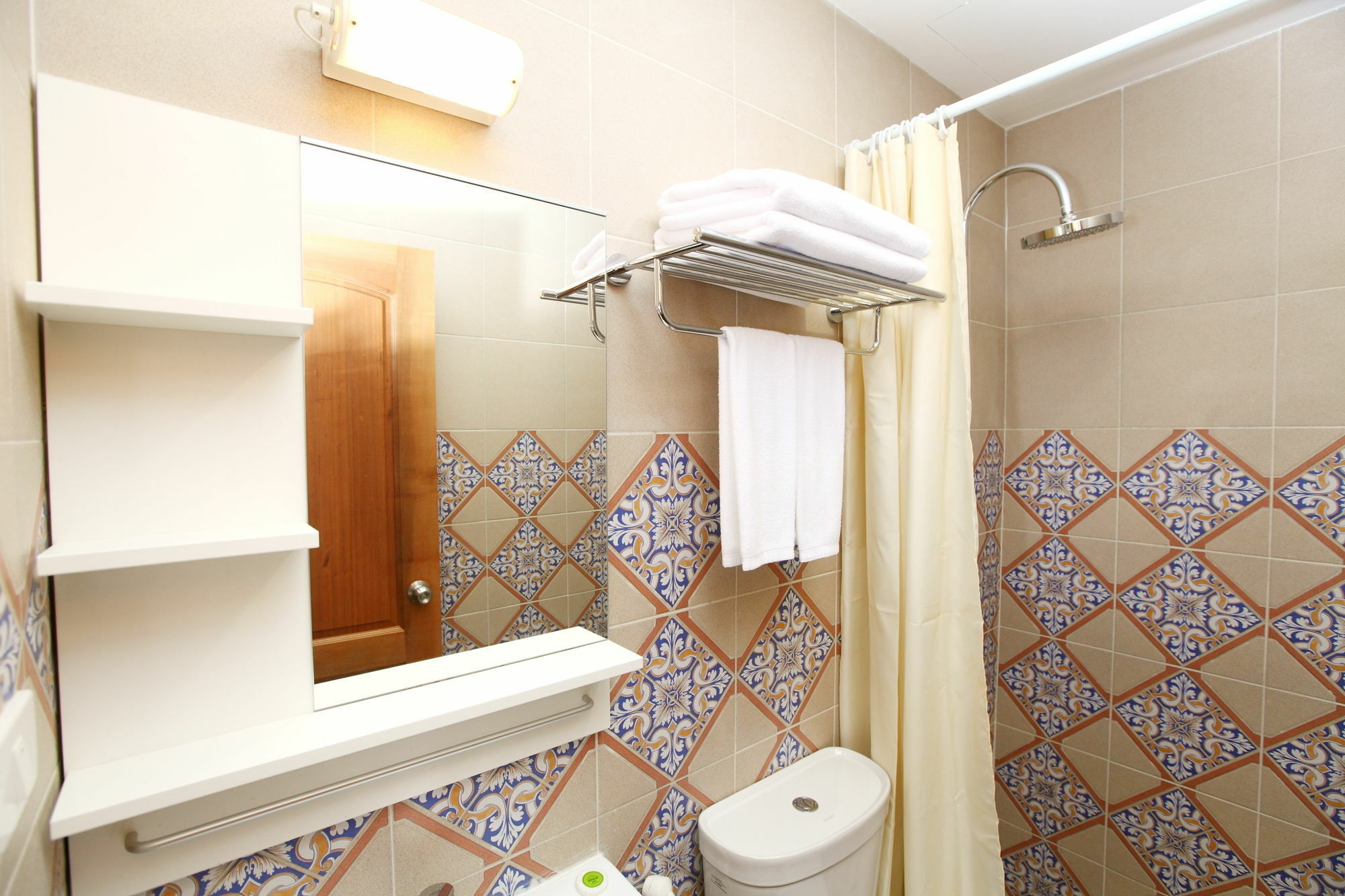 Icheck Inn Sukhumvit 22 Бангкок Екстер'єр фото